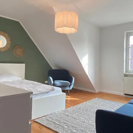 Apt5 - Ferienwohnung Broetzingen Im 4 Og * Pforzheim