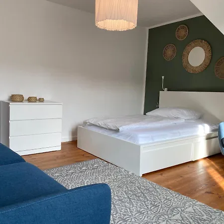 Apt5 - Ferienwohnung Broetzingen Im 4 Og